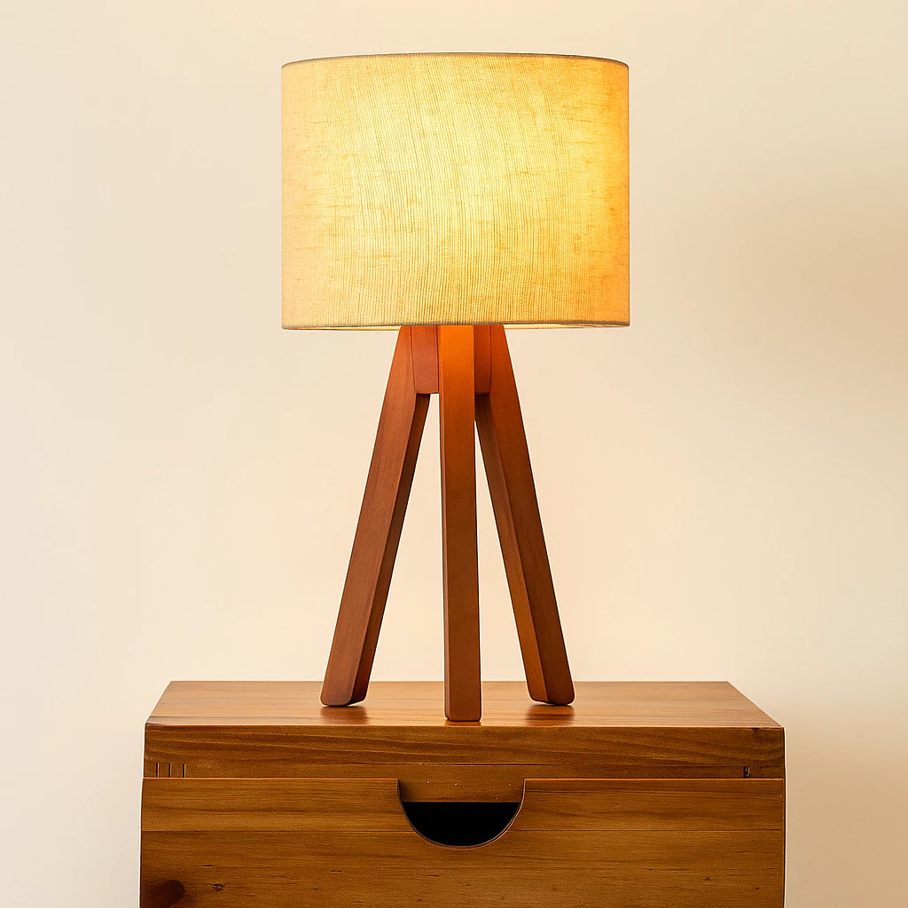 Abajur de Madeira Rústico Tripé Luminária de Mesa Bivolt – Brivar Decor