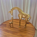 Escultura Decorativa Dupla de Girafas - imagem 3