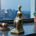 Estátua Decorativa da Justiça Artesanal - imagem 1