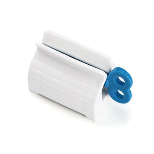 Abridor de sacos plástico branco com chave azul para fechamento prático