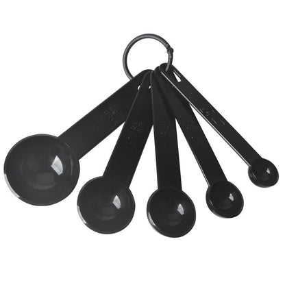 Conjunto de colheres medidoras plásticas pretas em vários tamanhos com argola