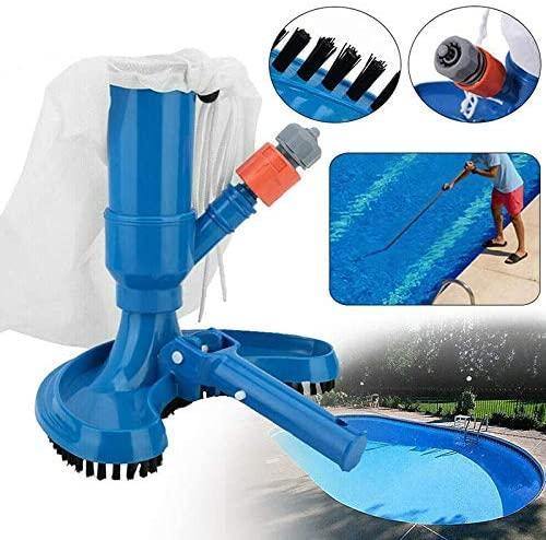 Aspirador de piscina a vácuo azul com escovas e saco coletor, usado para limpeza eficiente de piscinas