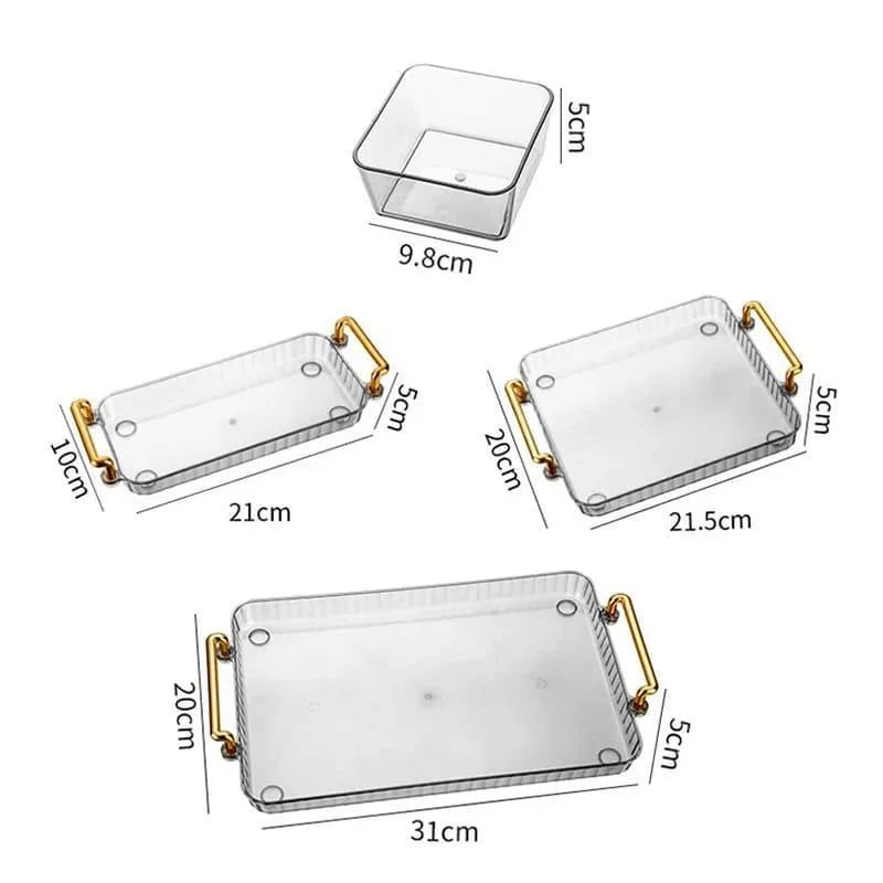 Conjunto de bandejas transparentes com alças douradas e potes organizadores quadrados com medidas detalhadas
