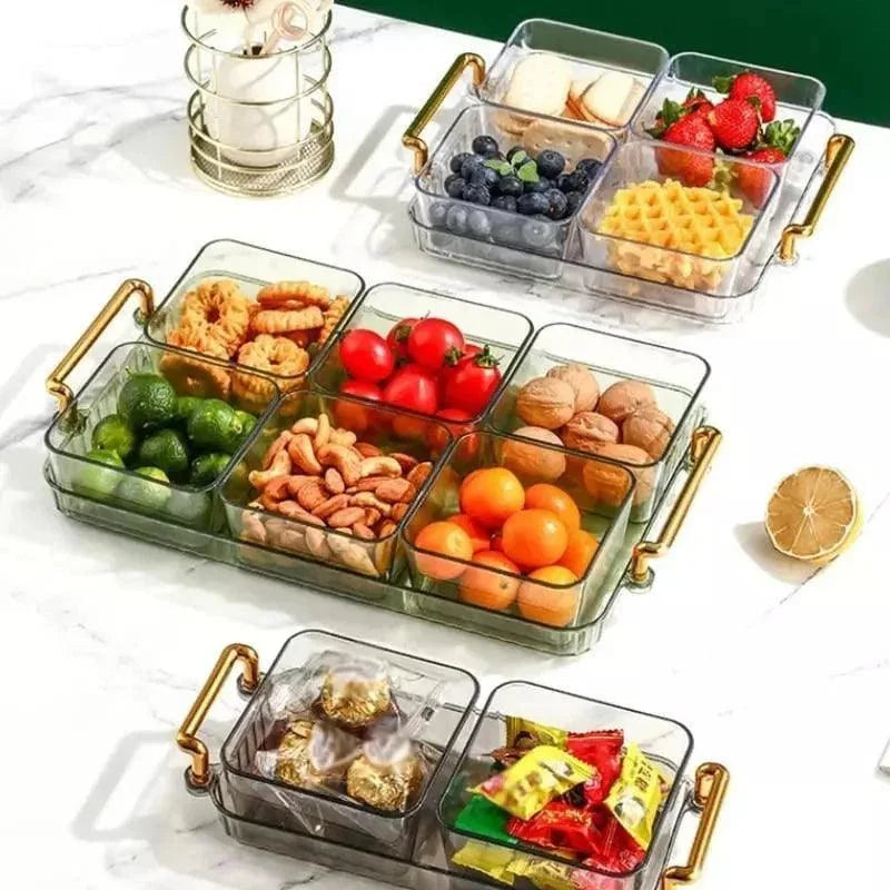 Bandejas multifuncionais com potes organizadores transparentes contendo frutas, nozes, biscoitos e doces para lanche
