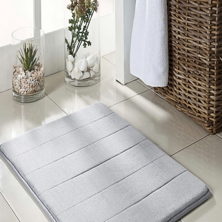 Tapete de Porta Para Banheiro Macio 60cm