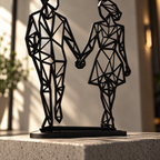 Detalhe do casal geométrico de mãos dadas