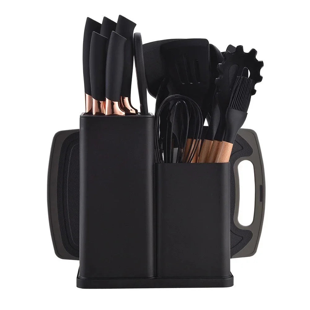 Kit de utensílios de cozinha preto com facas, espátulas, fouet, pincel e tábua com suporte
