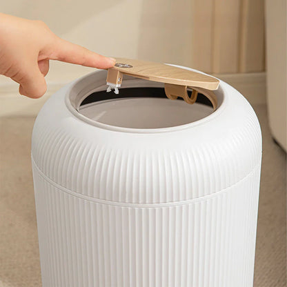 Lixeira Decorativa Automática Madeira com Sensor 10L – Brivar Decor