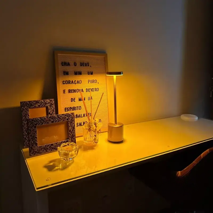 Luminária de Mesa Sem Fio