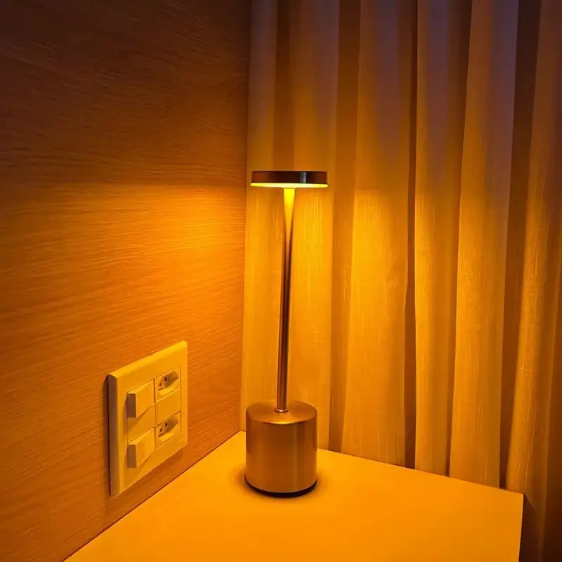 Luminária de Mesa Sem Fio